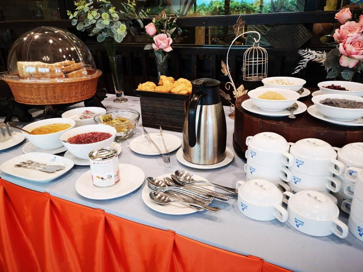 Ruean Phae Royal Park Hotel Phitsanulok Extérieur photo